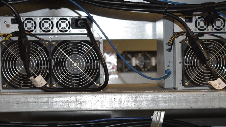 Auradine raises $153 million Series C for Bitcoin Mining, AI Data Center Networking