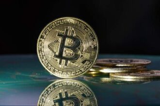 This Crypto analyst predicts that Bitcoin's price crash is $97,000 and he just released another forecast