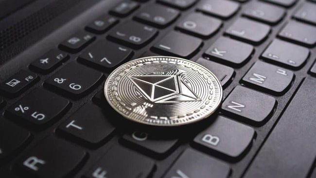 Ethereum flips the key resistance to support - can the Bulls regain the $2,000 level?
