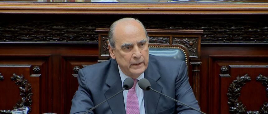 Argentine Minister Guillermo Francos is in debt after intervening in the Libra incident