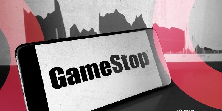 GameStop stock dives after retailer announces $512 million in Bitcoin purchase