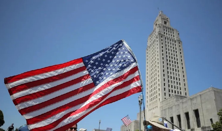 One of the largest US banks announces a move to cryptocurrency