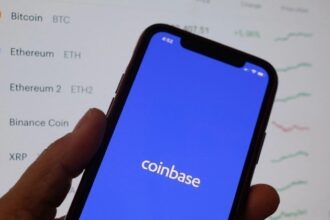 Coinbase announces two Altcoin listing news when Bitcoin breaks new records