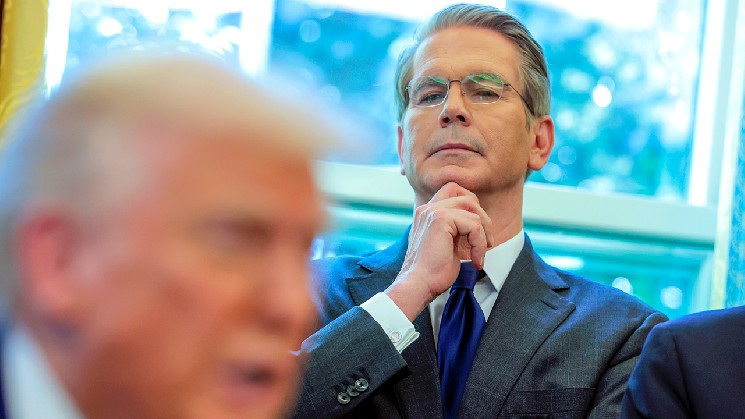 Details of the secret meeting between President Trump and Treasury Secretary Bescent, will they fire Powell?