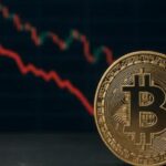 Bitcoin falls to 115,000 US dollars with Trump's tariffs arrival